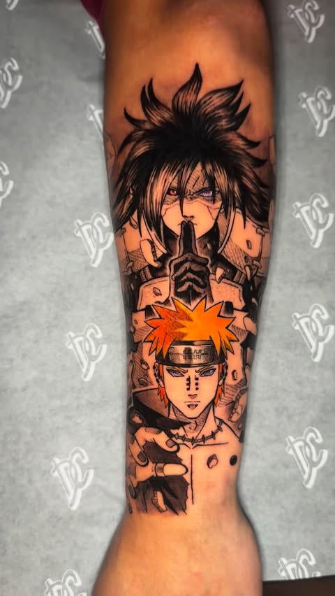 Instagram post by @domcalais for EMALLA Official. Caption reads: Madara e Pain, dupla....