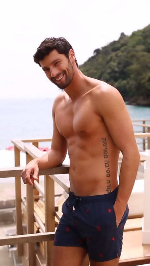Instagram post by @itsjhonmujica for Yamamay. Caption reads: The summer is here with @yamamaymanofficial ☀️🏖️....