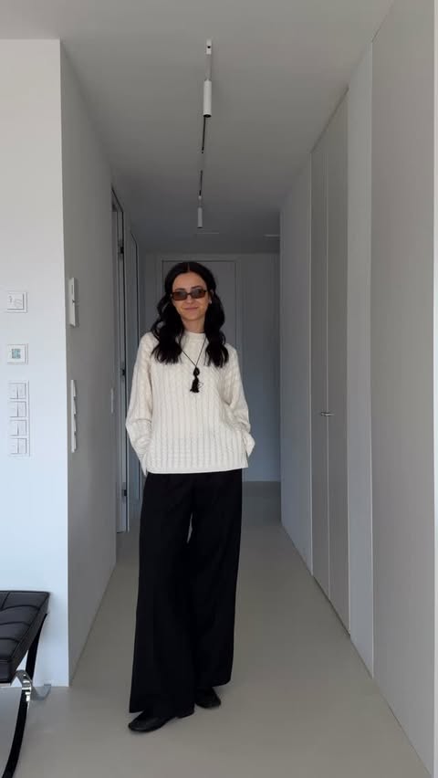 Instagram post by @susannawurz for LilySilk. Caption reads: [...] is my fav :) four winterlooks with @lilysilk....