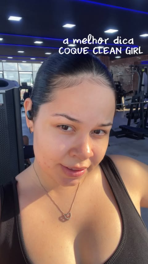 Instagram post by @marifanaia for Shopee. Caption reads: Achado do momento ✨🥹 @shopee_br ID: CJS-CEF-NTA....