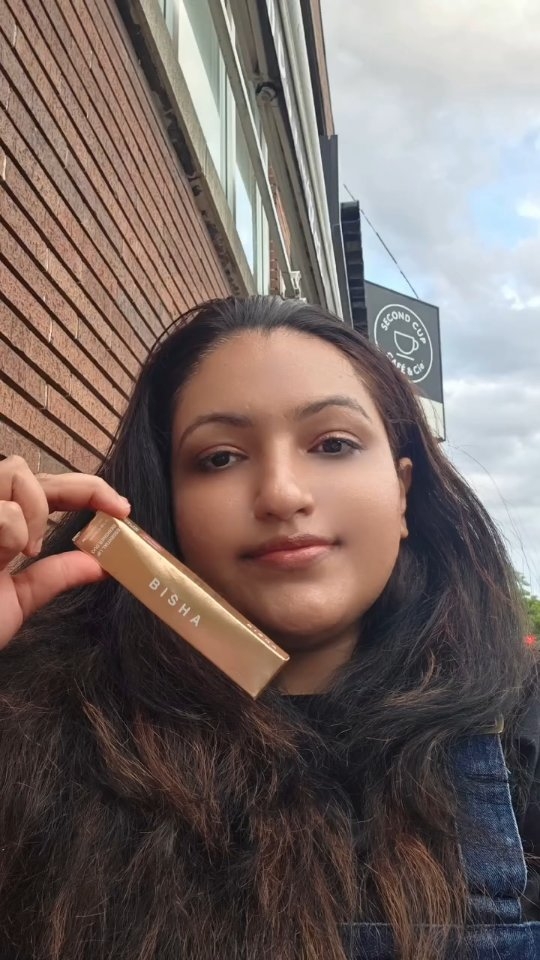 Instagram post by @lareinevlogs for BOXYCHARM. Caption reads: ✨My Go-To Lip Combo✨

#gifted, #ipsypartner,....