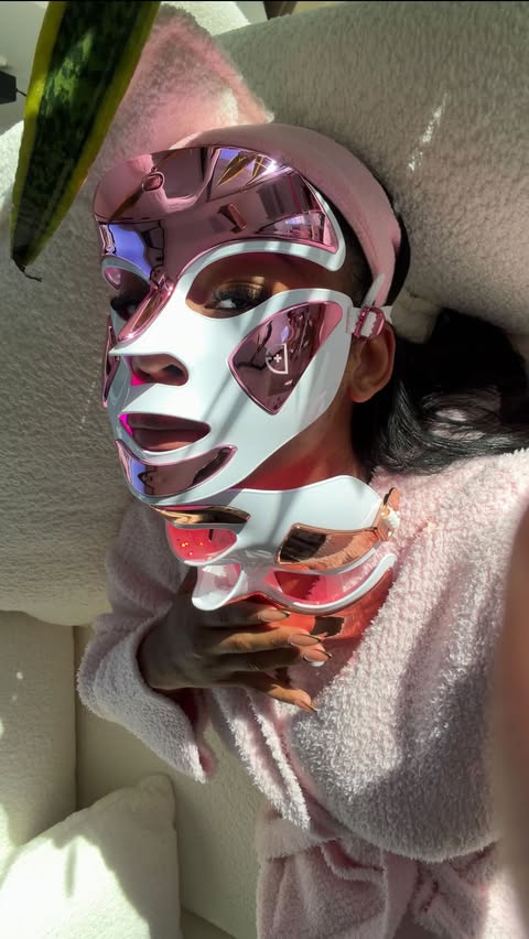 Instagram post by @christine.elizabeth for Dr Dennis Gross. Caption reads: [...] I would’ve made sooner is the @drdennisgross....