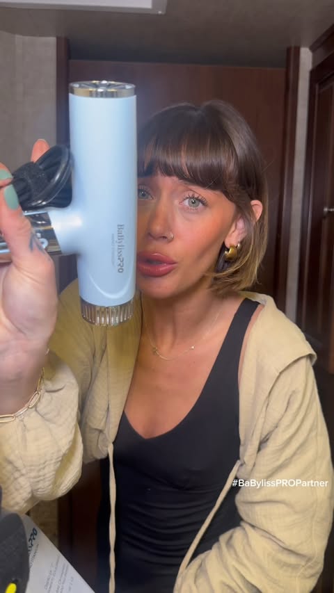 Instagram post by @taryn_richardson_ for BaBylissPRO. Caption reads: Spring refresh your hair tools with BaBylissPRO’s....