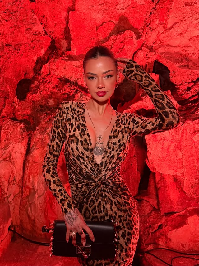 Instagram post by @mimiermakeup for KIKO Milano. Caption reads: [...] of two Italian ICONIC brands @kikomilano &....