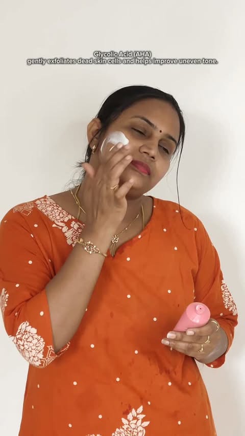 Instagram post by @vignu_manu_stories for ClayCo.. Caption reads: DeTan Rice pudding mask🖇️ Comment for link 🖇️🖇️.