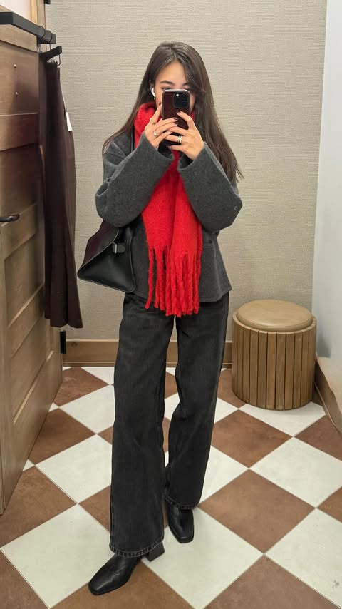 Instagram post by @marthahwin for reMarkable. Caption reads: [...] it together thanks to my reMarkable Paper....