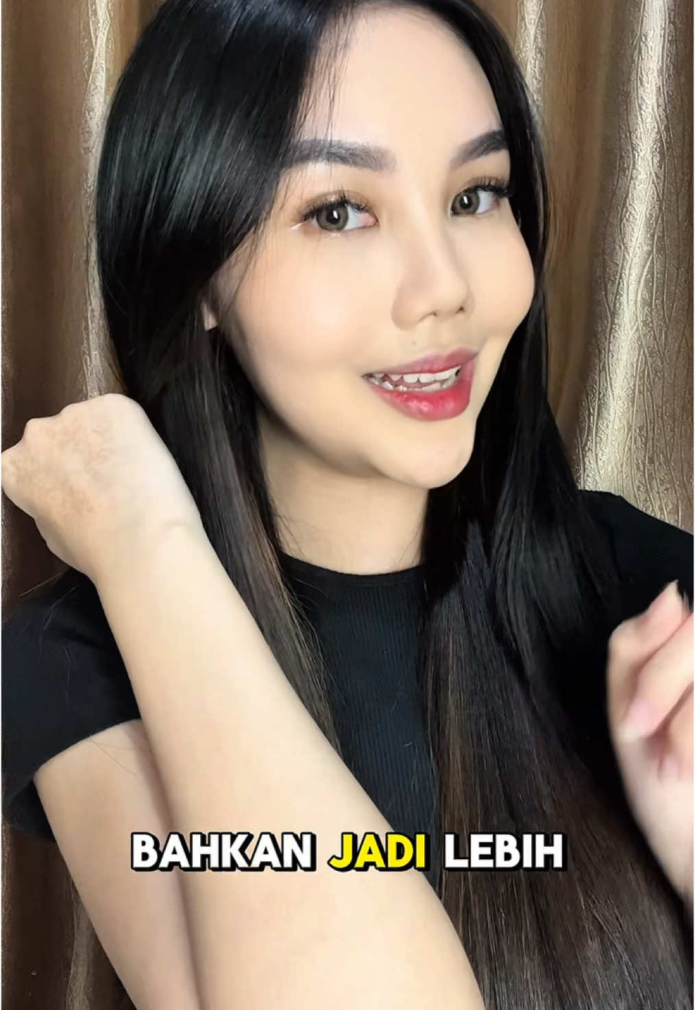 TikTok post by @namanya.katerine for Newlab. Caption reads: [...] skrg kulit aku jadi glow up gini!? @Newlab ....