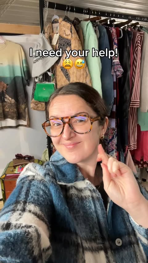 Instagram post by @charity_shop_life for Whatnot. Caption reads: Don’t miss my next live! 🚨 #whatnotpartner.