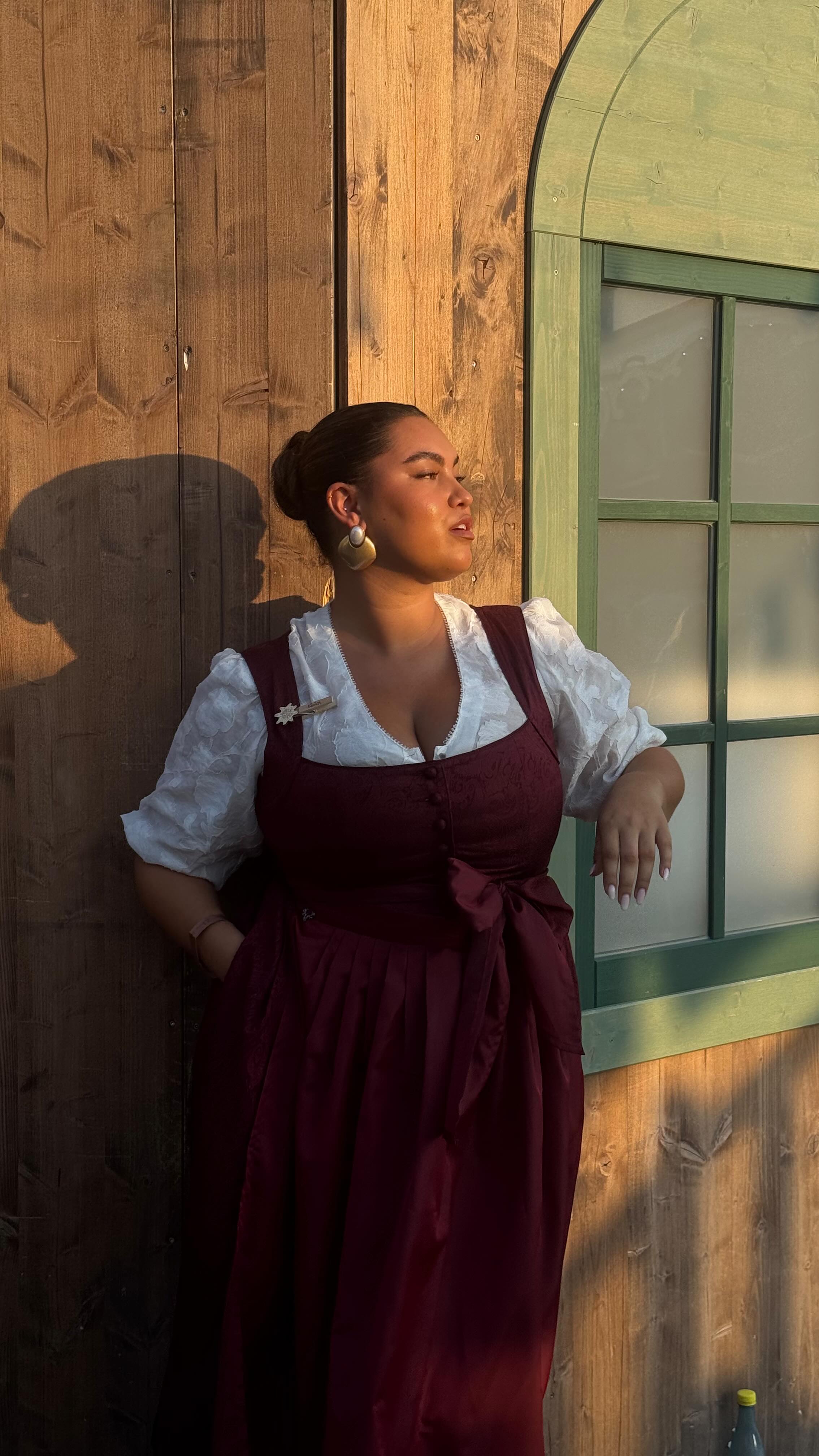 Instagram post by @vivienblt for CeraVe Deutschland. Caption reads: Anzeige/ After Wiesn Glow✨ by @ceravedeutschland....