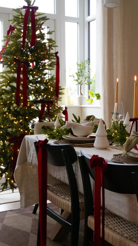 Instagram post by @inside.186 for Layered Lounge. Caption reads: ✨ Christmas Table Styling with Layered Lounge....