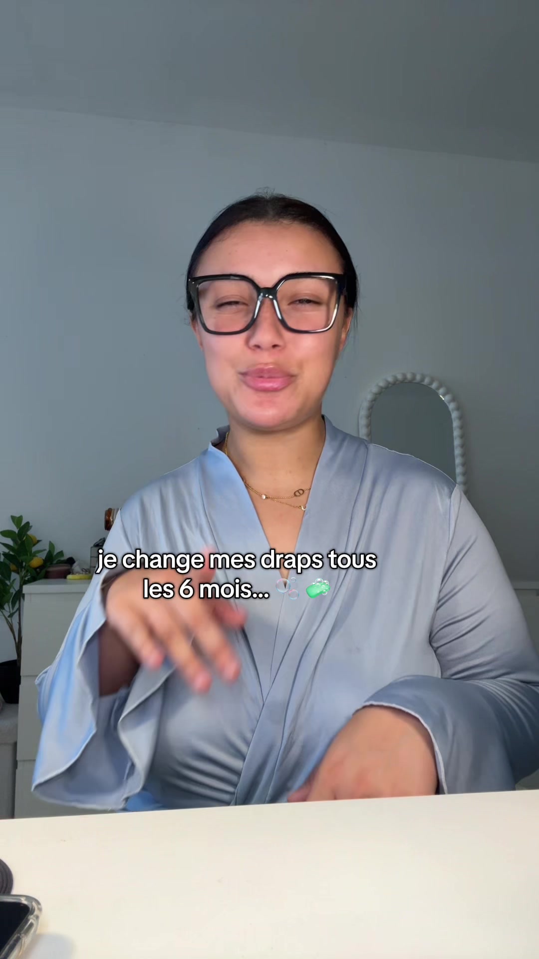 TikTok post by @miina.vnr for JKE AGENCY. Caption reads: [...] #lavage #draps #propre @bajoahparis @JKE....