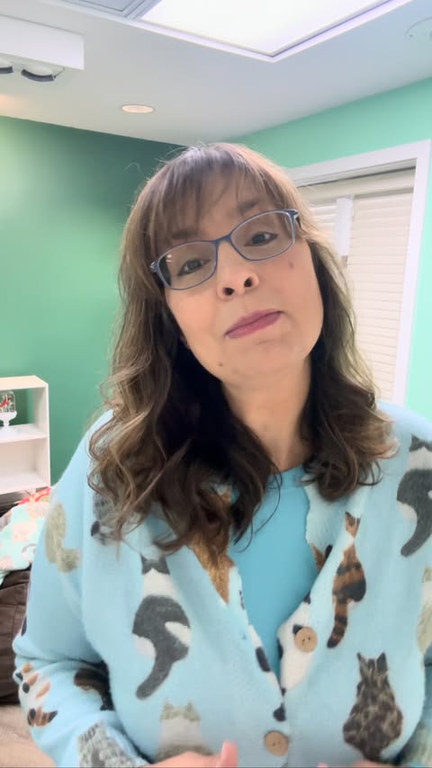 Instagram post by @truffles_the_kitty for Homerunpet. Caption reads: [...] I didn’t think it could get easier,....