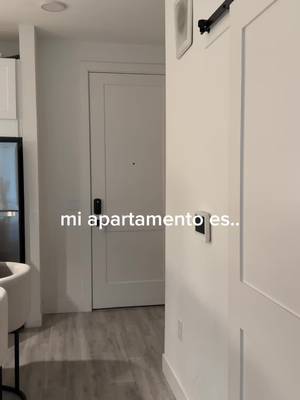 TikTok post by @mariajosedrnt for Vabches. Caption reads: [...] pt 1⭐️🏠☁️ que tal quedó mi entrada?💕....