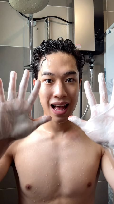 Instagram post by @richie.lyc for NIVEA MEN. Caption reads: You’re gonna see me holding the NIVEA MEN Extra....