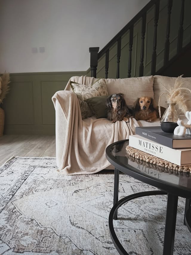 Instagram post by @lifewithdaxies for Kukoon Rugs. Caption reads: autumn rug rest🍂💫 @kukoonrugs bringing all the....
