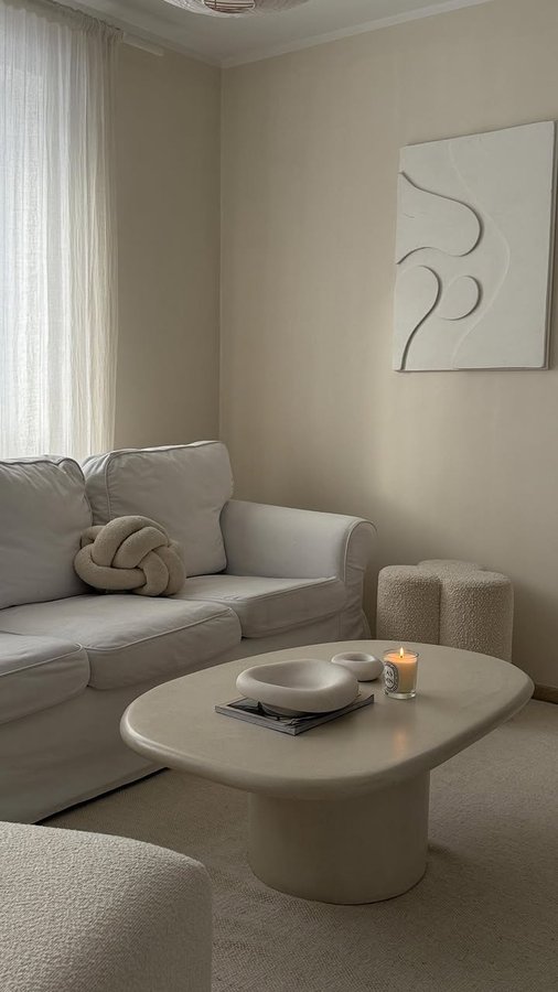 Instagram post by @eleviniak for Trendcarpet. Caption reads: 𝑙𝑖𝑣𝑖𝑛𝑔 𝑟𝑜𝑜𝑚 𝑐ℎ𝑎𝑛𝑔𝑒𝑠 𝑤𝑖𝑡ℎ....