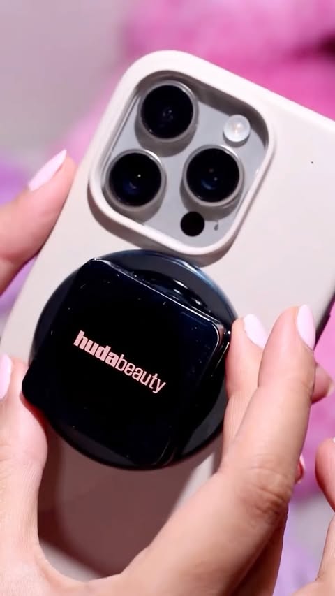 Instagram post by @mahnoor_malik17 for HUDA BEAUTY. Caption reads: @hudabeauty easy bake pressed phone grip now in....