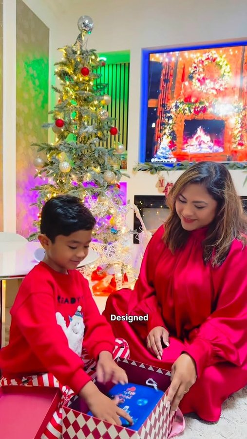 Instagram post by @aayashs_world for Edurino. Caption reads: [...] actually feel good about? 🎄🎁

Meet....