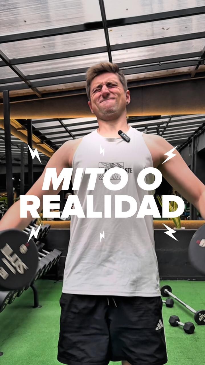 Instagram post by @jstrongphysique for AllNutrition. Caption reads: ✨ MITOS QUE SE REPITEN MÁS QUE EL REGGAETÓN EN EL....