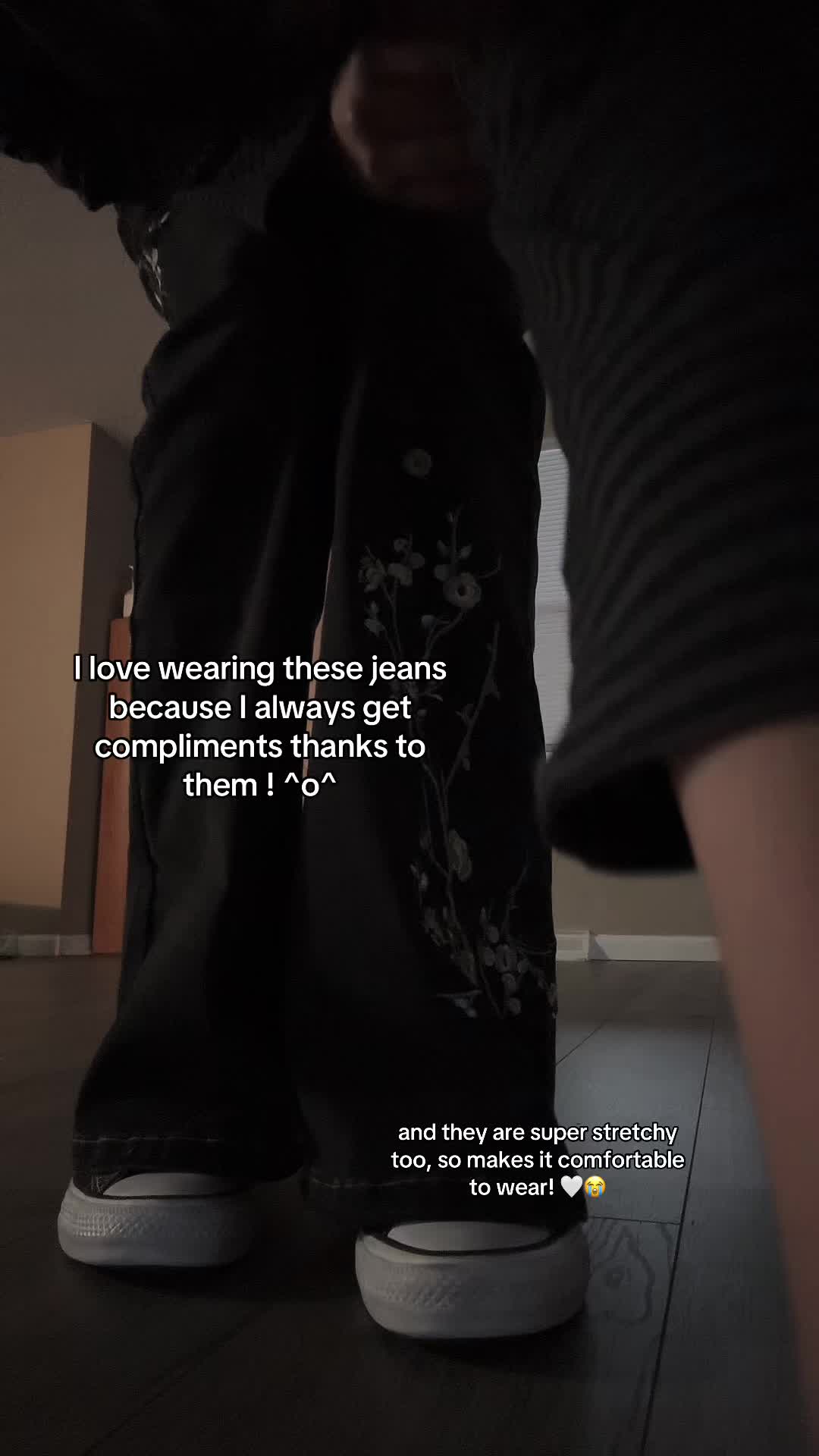 TikTok post by @kxiomyy for Emmiol. Caption reads: [...] tdy😭💕 also there’s a discountttt 😛....