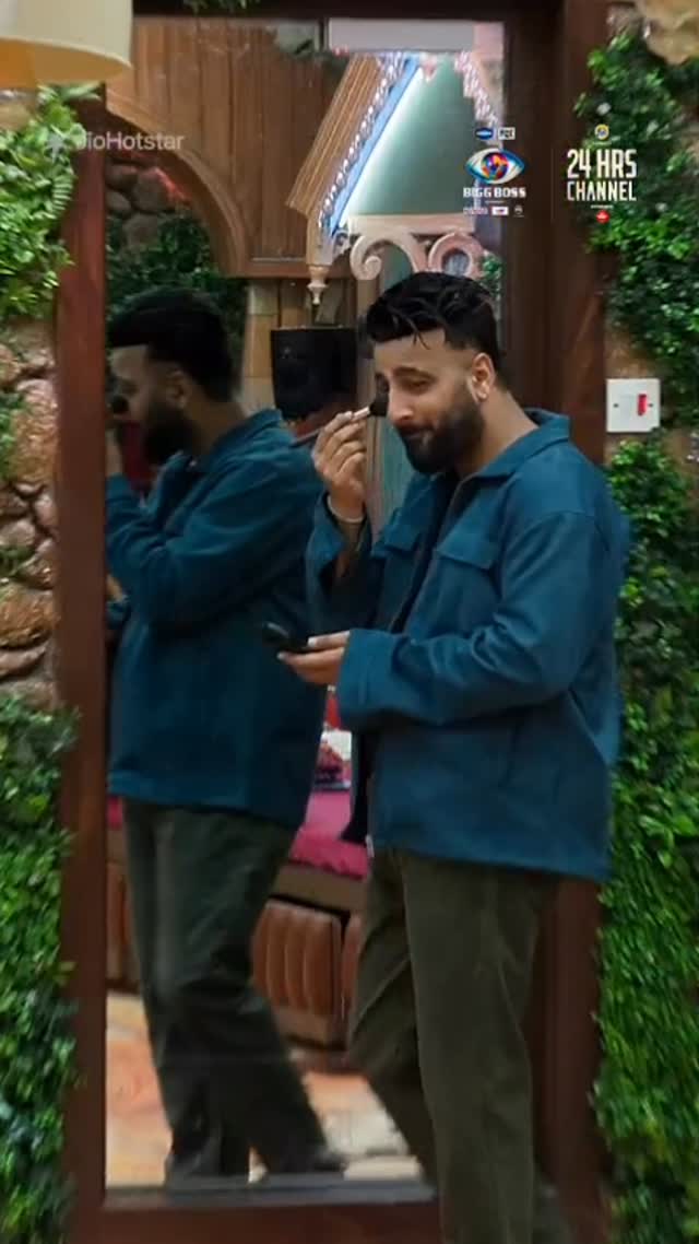 Instagram post by @badeshashehbaz for JioCinema. Caption reads: Jo full body pe makeup karaaye, aur sab ko....