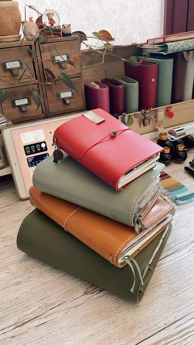 Instagram post by @marsiabramucci for Filofax. Caption reads: My gorgeous stack of planners 😍 Happy Tuesday....