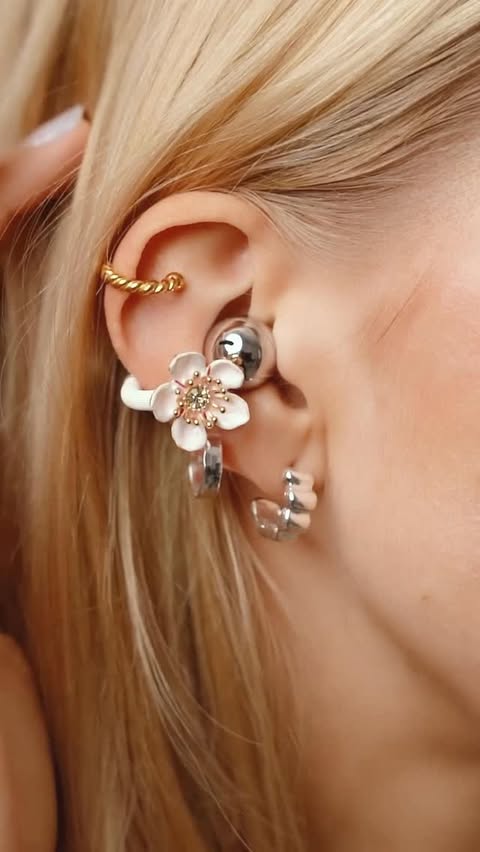 Instagram post by @jemerced for huawei. Caption reads: @huaweimobilepl [reklama] workout at 5, dinner....