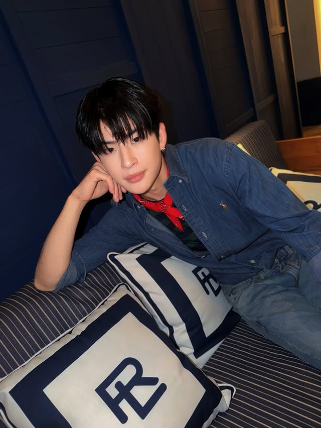 Instagram post by @mmarkpkk for Ralph Lauren. Caption reads: 🏇
@ralphlauren #RalphLaurenTH.