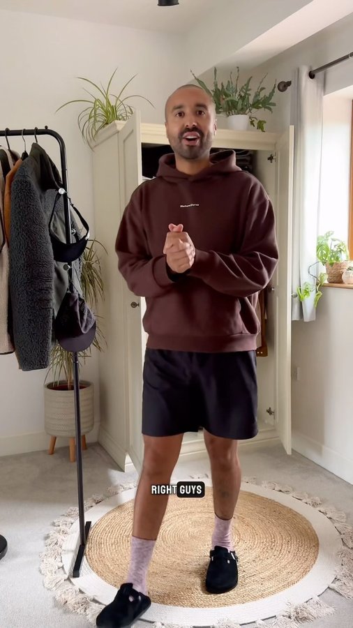 Instagram post by @daywithdad for Organic Basics. Caption reads: How many clothes? 👕
I have 115 items in my....