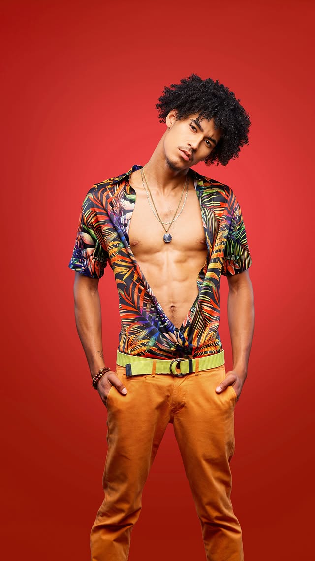 Instagram post by @johngressmedia for Elinchrom. Caption reads: [...] from a video of me using the New Elinchrom....