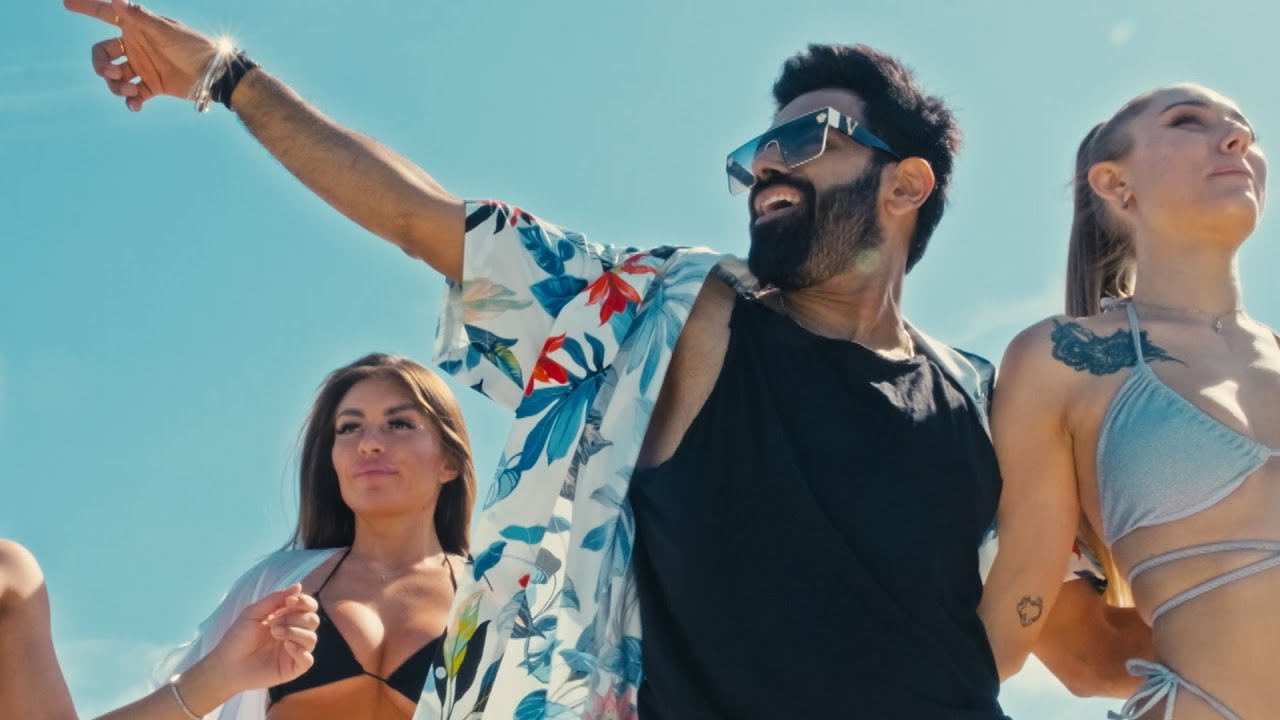 YouTube post by @sreeramachandraofficial for Luxe Entertainment. Caption reads: Bangaru Official Full Song | Sreerama Chandra |....
