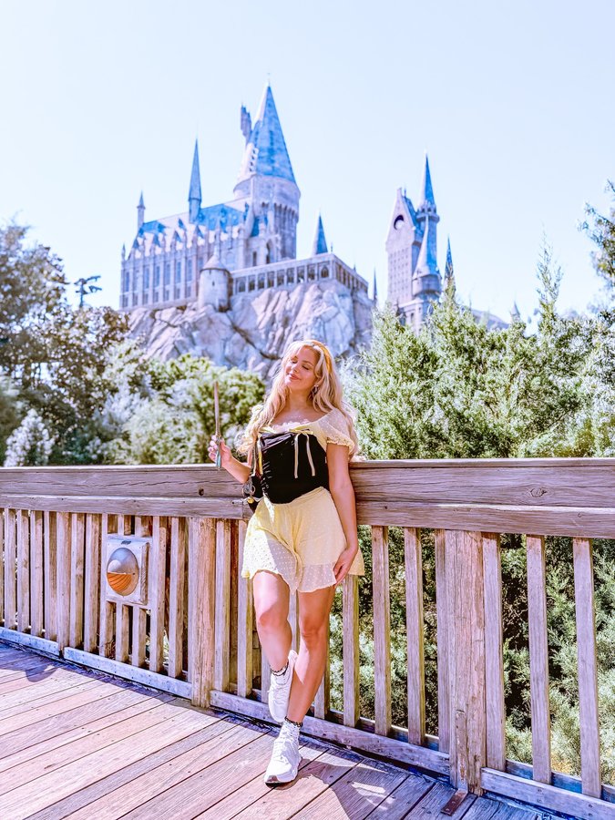 Instagram post by @aliceclarkpayne for Glamnetic. Caption reads: Little Hufflepuff outfit / Harry Potter photo....