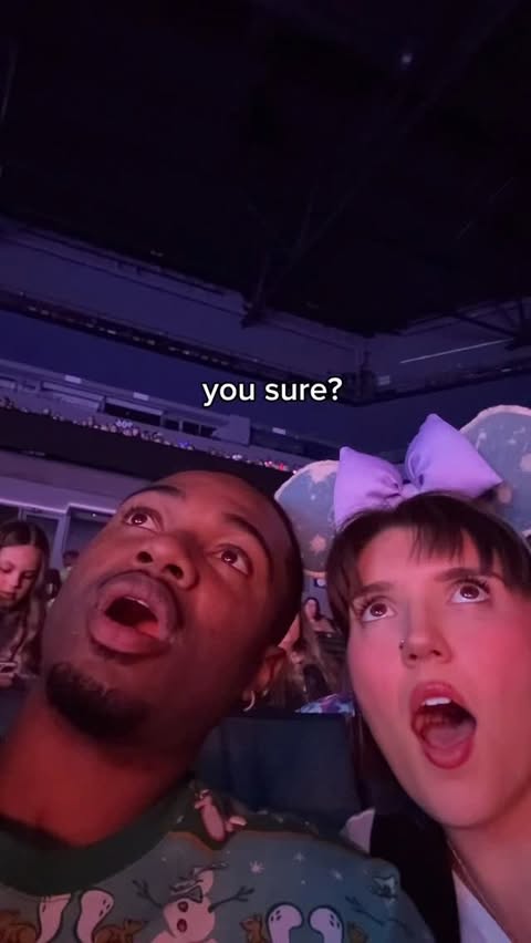 Instagram post by @6.lair for Disney On Ice. Caption reads: Disney on Ice as a kid: ✨⛸️❄️👑 Disney on Ice as a....