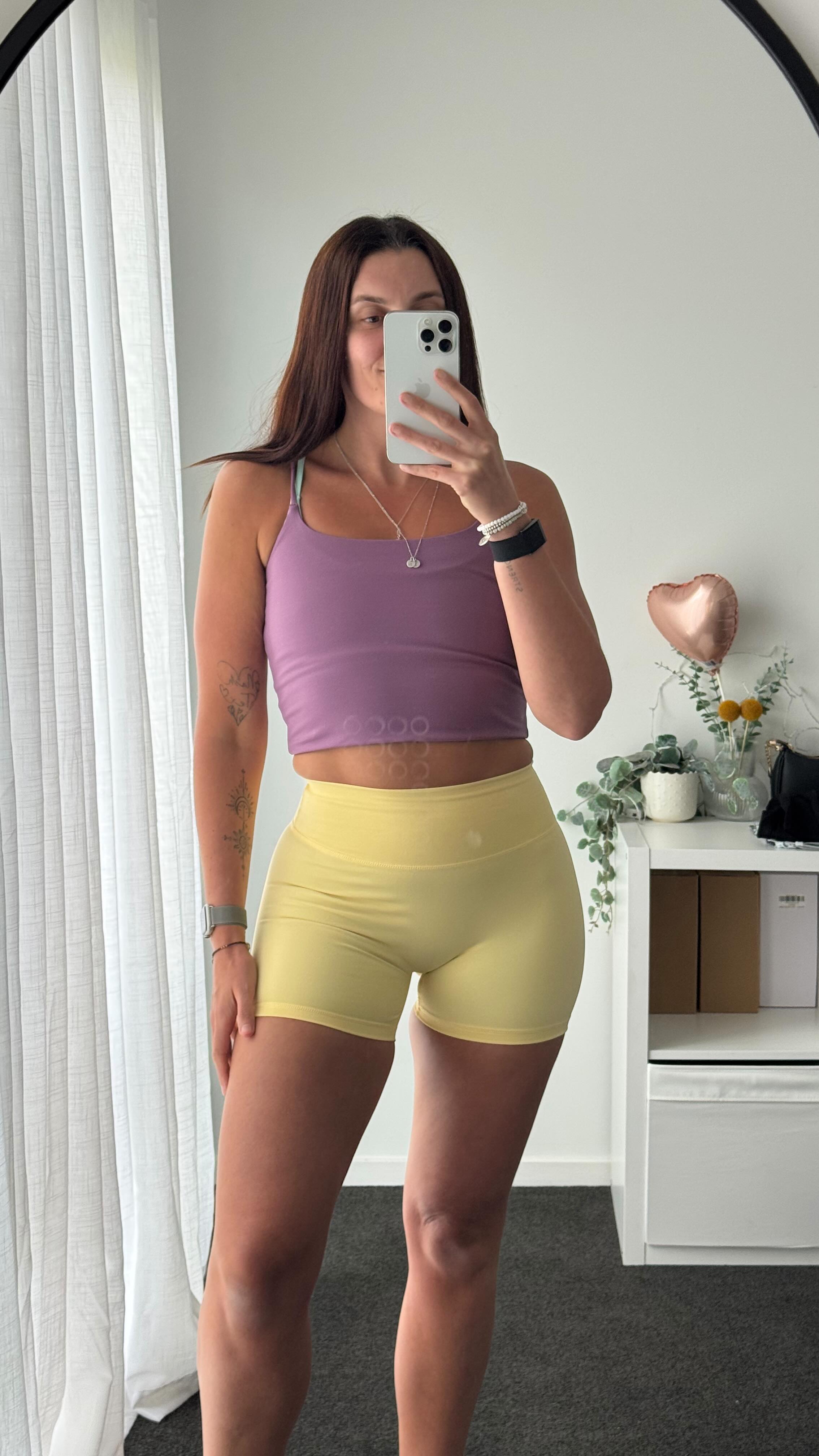 Instagram post by @transforming_kylie for Muscle Nation. Caption reads: @musclenation Black Friday Sale 
Currently 40% off....