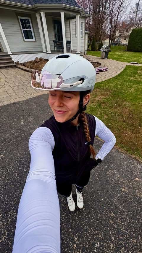 Instagram post by @laue.morin for Siroko. Caption reads: [...] gear for the start of the season? @siroko....