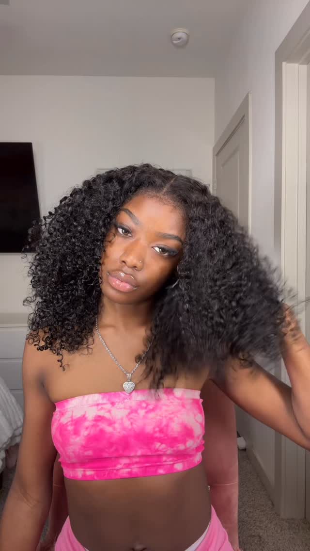 Instagram post by @riannaimari for Ashimary Hair. Caption reads: Ashimary Hair | Glueless Kinky Curly 4C Edges....