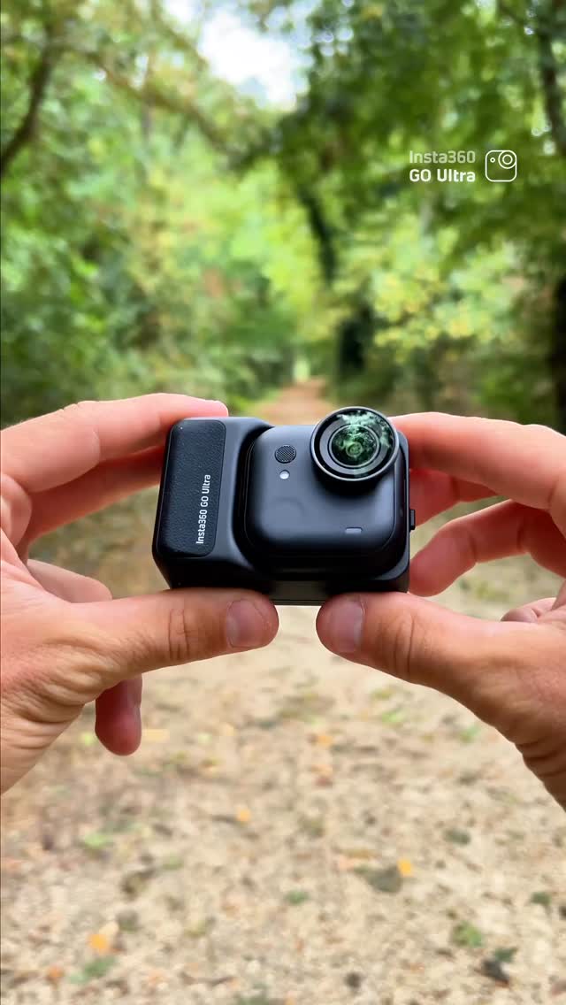 Instagram post by @twobrosriding for Insta360India. Caption reads: 🤩 La révolution de la #Insta360GoUltra ! Fonce la....