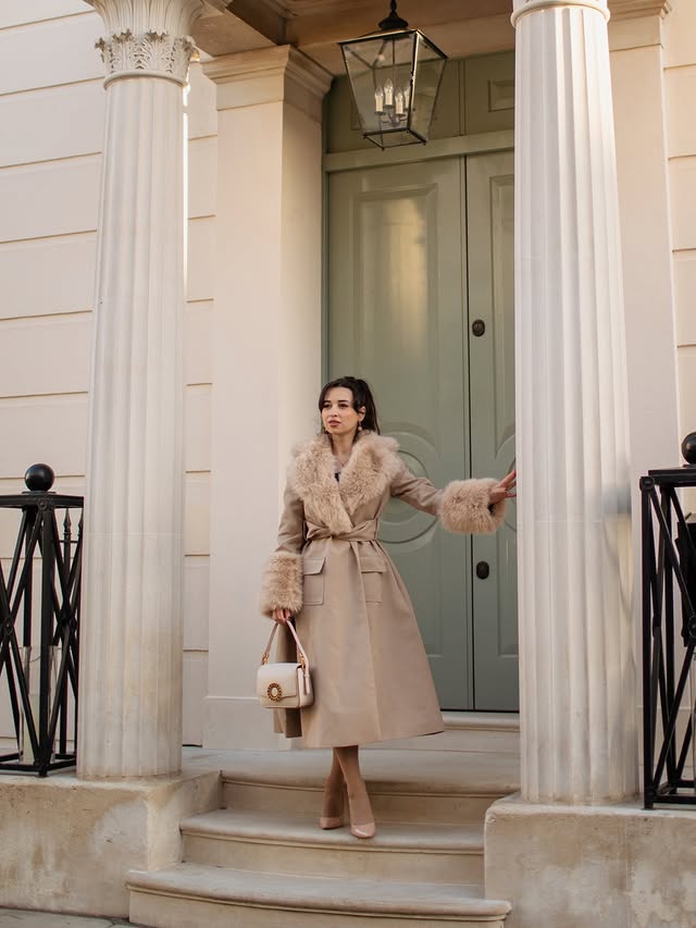 Instagram post by an influencer for Selkie. Caption reads: [...] are the vibe. Coat ad pr @selkie - use code....