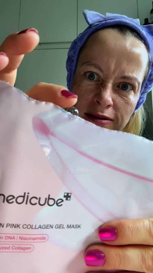 Instagram post by @sandra_mars16 for COSIBELLA. Caption reads: Poslední prázdninový den, než to všechno vypukne,....