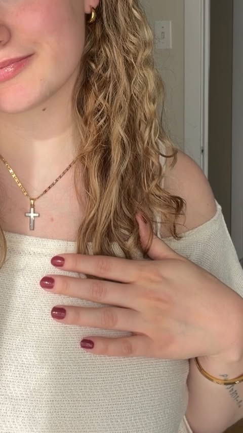 Instagram post by @brittany.gillies for EVRY JEWELS. Caption reads: [...] matter✨ Been wearing some pieces from Evry....