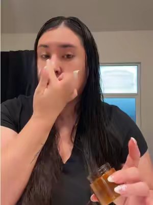TikTok post by @lovely.alo for Lopeie. Caption reads: [...] textured skin this will work wonders!....