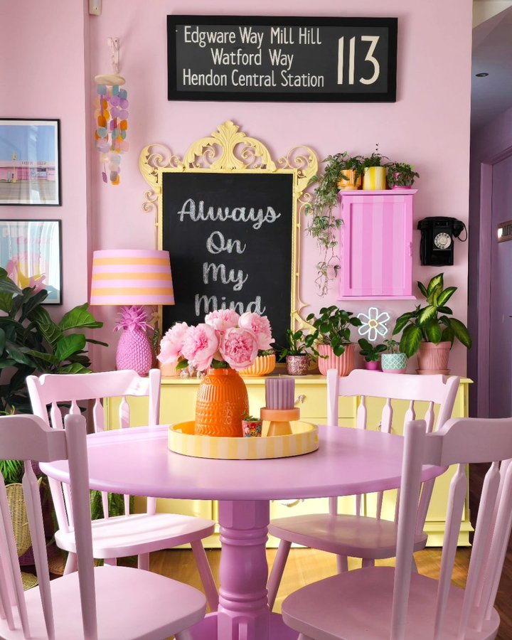 Instagram post by @el_loves_colour for MyDomaine. Caption reads: I see lots of you are posting your lovely April....