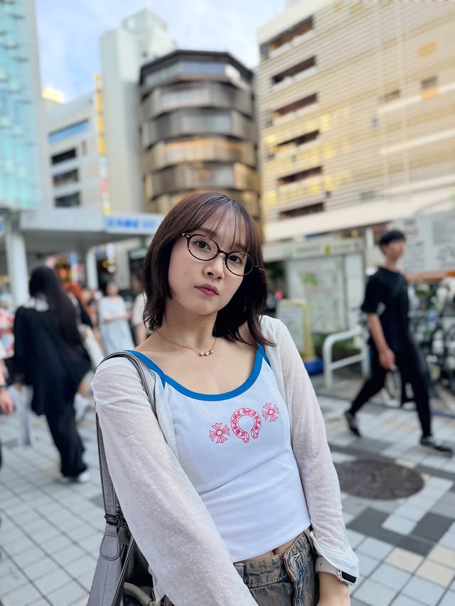 Instagram post by @erika_ebisawa for Owndays. Caption reads: Summer sunday☀️ 👓 #OWNDAYS #PR.