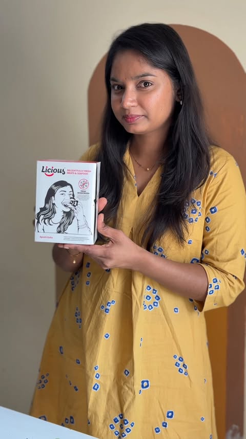 Instagram post by @munchkins_mumma for Licious. Caption reads: [...] from?
How fresh is it?
Until I found....