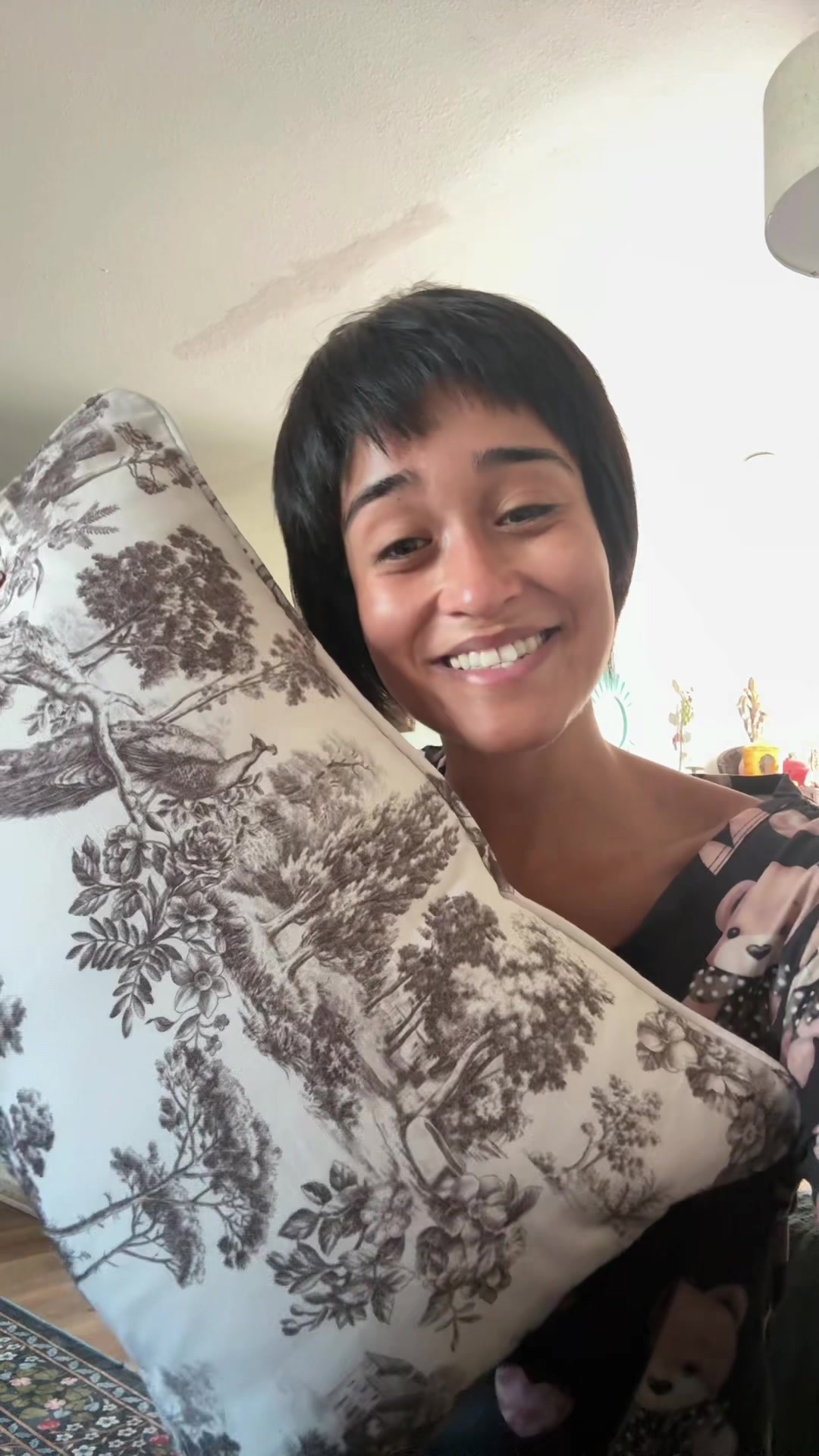TikTok post by an influencer for Maison d'Hermine. Caption reads: @Maison d'Hermine #pillow #maisondhermine [...].