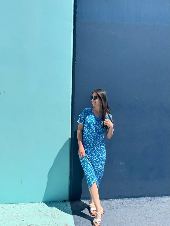 Instagram post by @giordanaraceli for LightInTheBox. Caption reads: Happy Tuesday!🩵
Loving this look from....