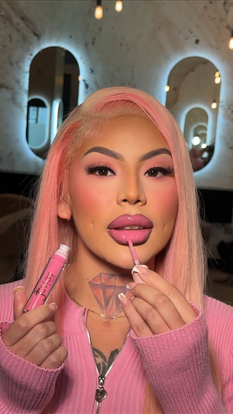 Instagram post by @facebyflavioluviano for Juvia’s Place. Caption reads: Juvia’s has the best lipliners and glosses, very....