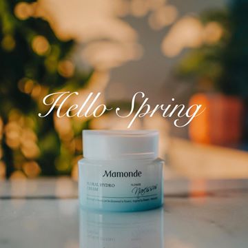 Instagram post by @riscolee for Mamonde. Caption reads: [...] Cream Recommendation 💙....
