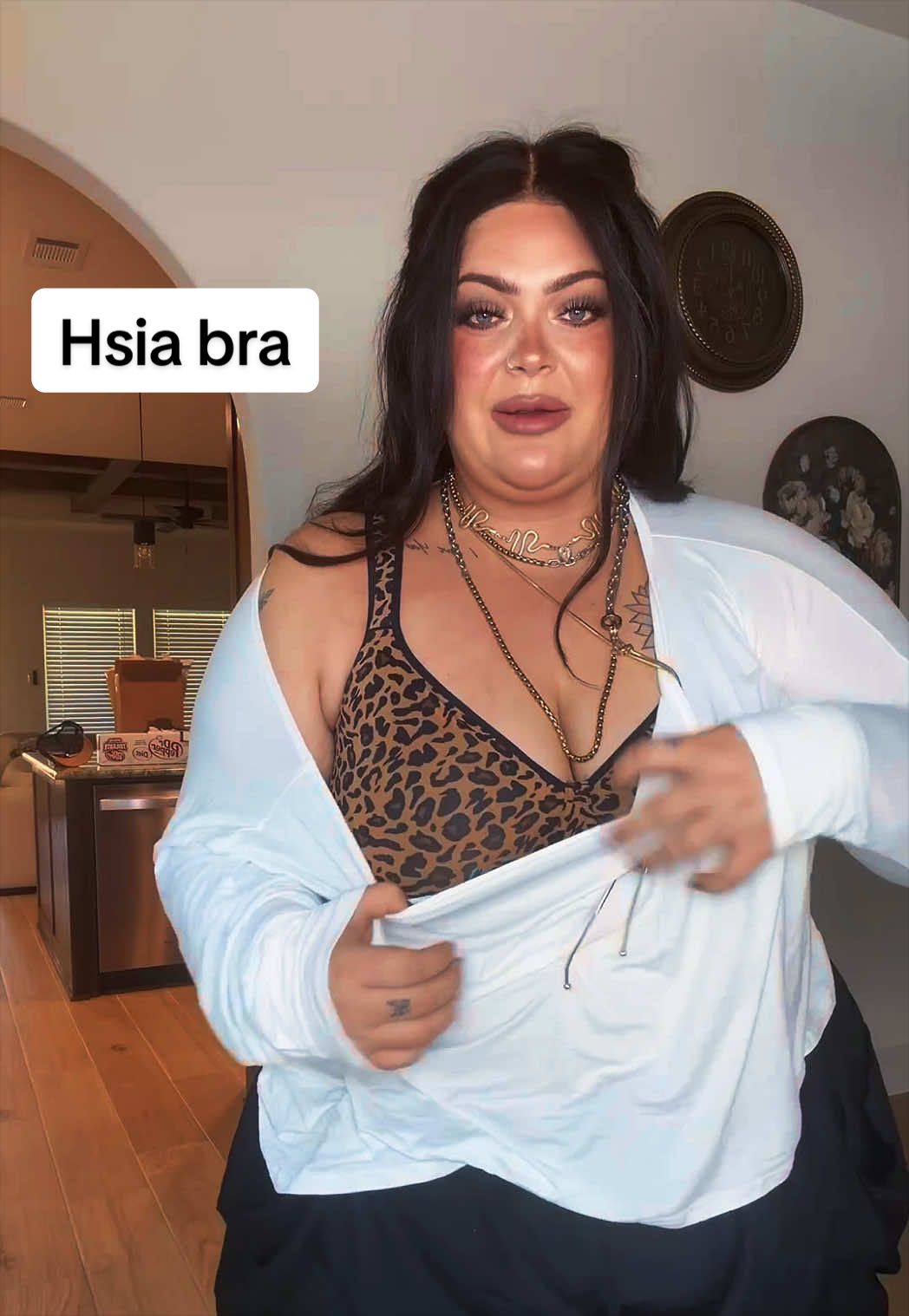 TikTok post by @bestiebuysitfirst for HSIA. Caption reads: Comfortable, minimizing, and cooling? 🤯 @HSIA-US....