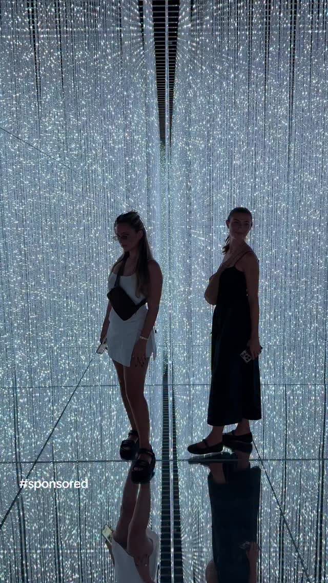 Instagram post by @mariaciuffo for VisitSingapore. Caption reads: The @artsciencemuseumsg was such a cool experience....